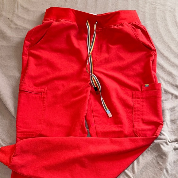 Figs Bright Red Short Sleeve Tee - Picture 3 of 5